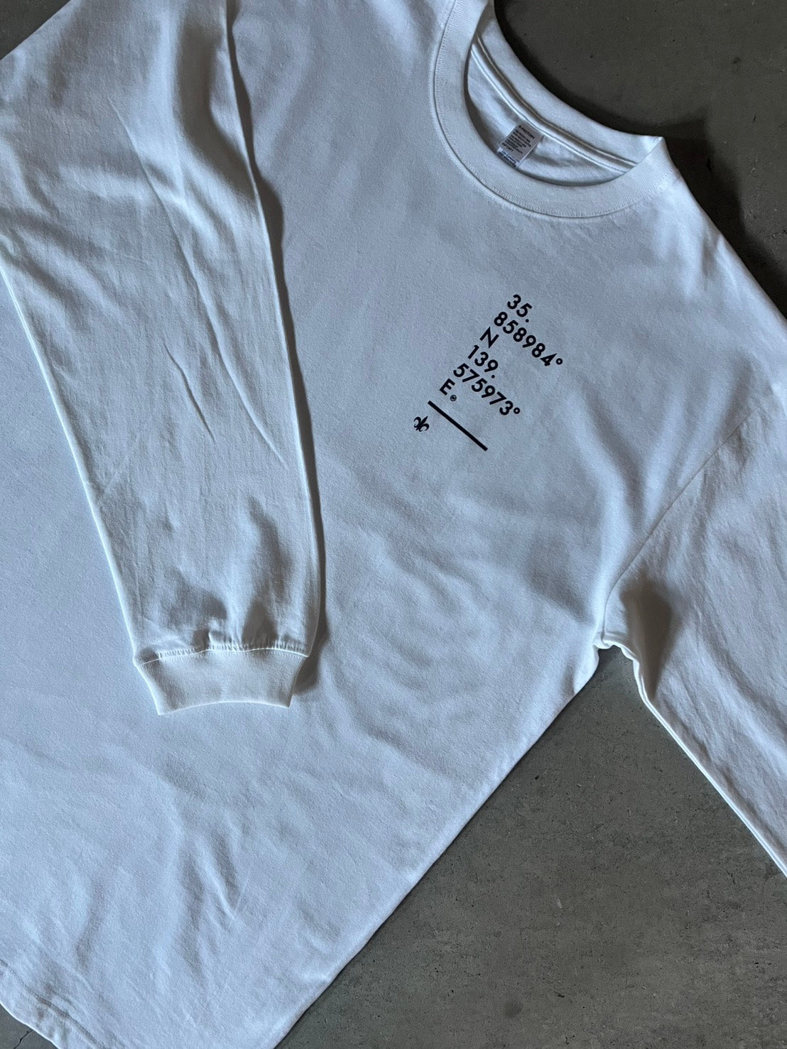 富士見グランド/座標前面縦/Coordinate Long Tee (S002-007W03)発送まで10日ほどお時間を頂戴します