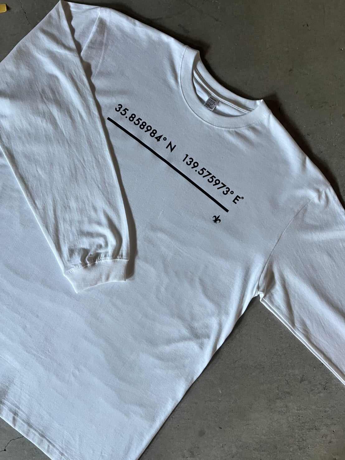 富士見グランド/座標前面横/Coordinate Long Tee (S002-005W03)発送まで10日ほどお時間を頂戴します